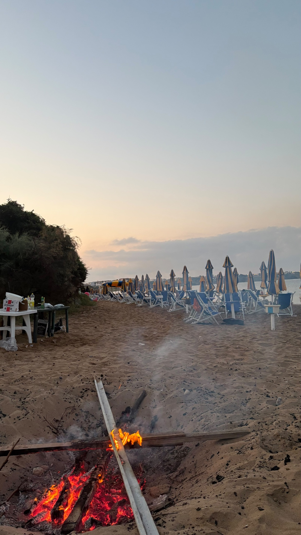 ultimi sulla spiaggia